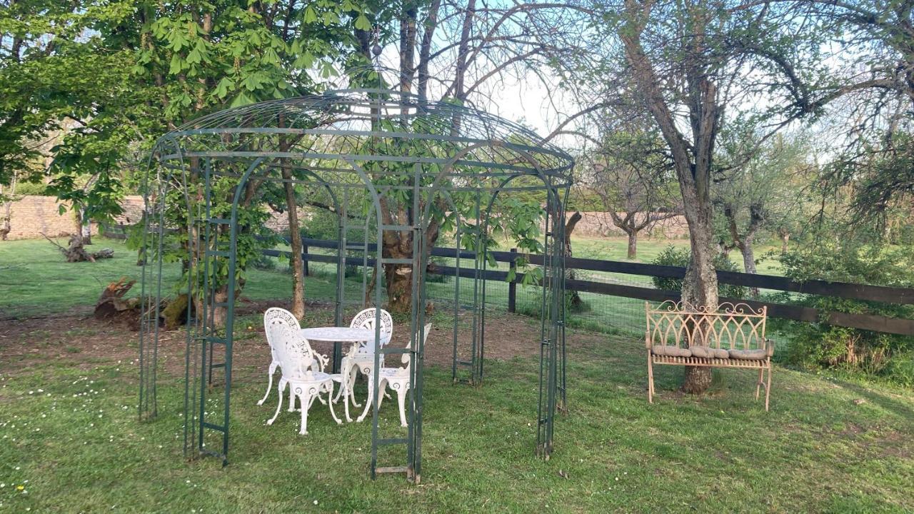Bed and Breakfast Chez Zoiseau Et Zoiseautte Chassigny Экстерьер фото